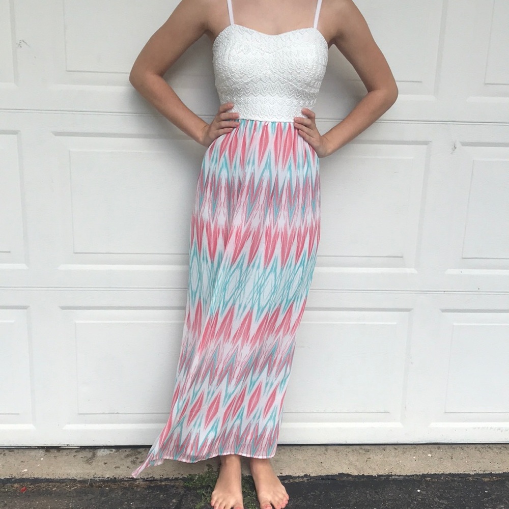 Kohl’s Aztec print maxi dress